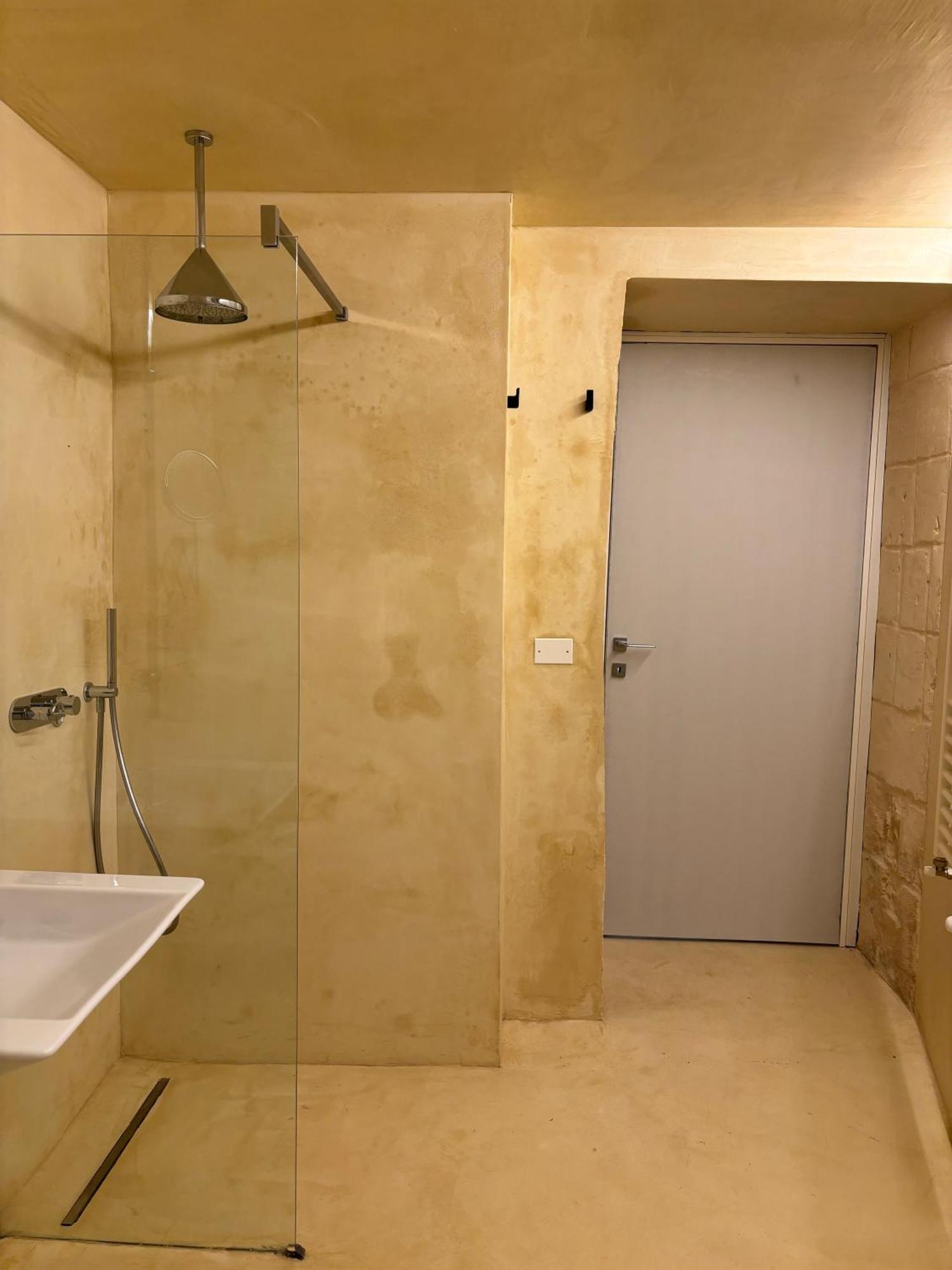 Alora Boutique Suites 莱切 外观 照片