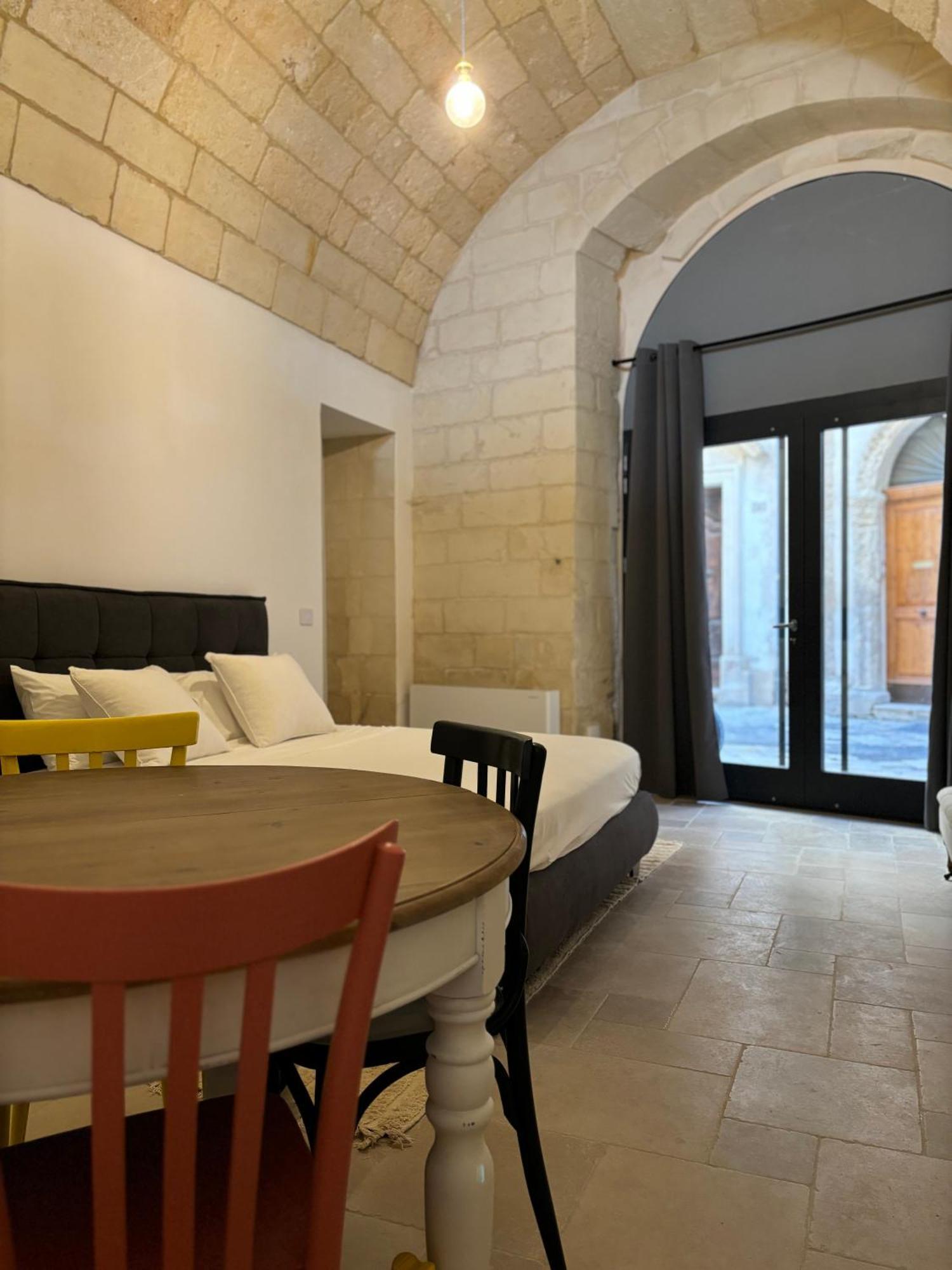 Alora Boutique Suites 莱切 外观 照片